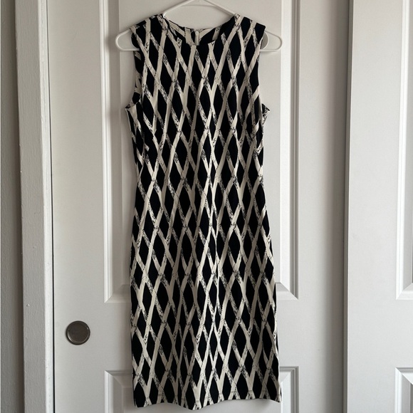 J. McLaughlin sleeveless workwear dress with diamond pattern, size S - Picture 2 of 8